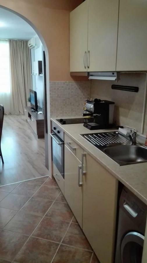 Apartments Del Sol - Sunny Island Complex Chernomorets Bagian luar foto