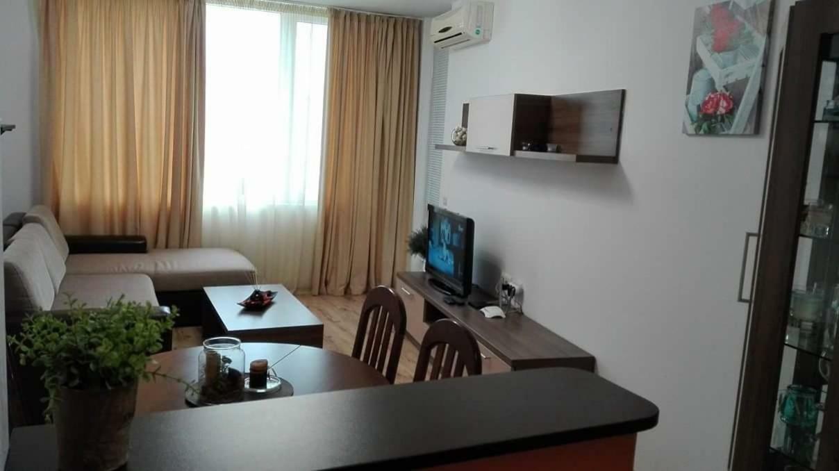 Apartments Del Sol - Sunny Island Complex Chernomorets Bagian luar foto